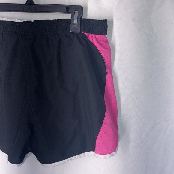 Adidas short with brief size M - Picture 11 of 13